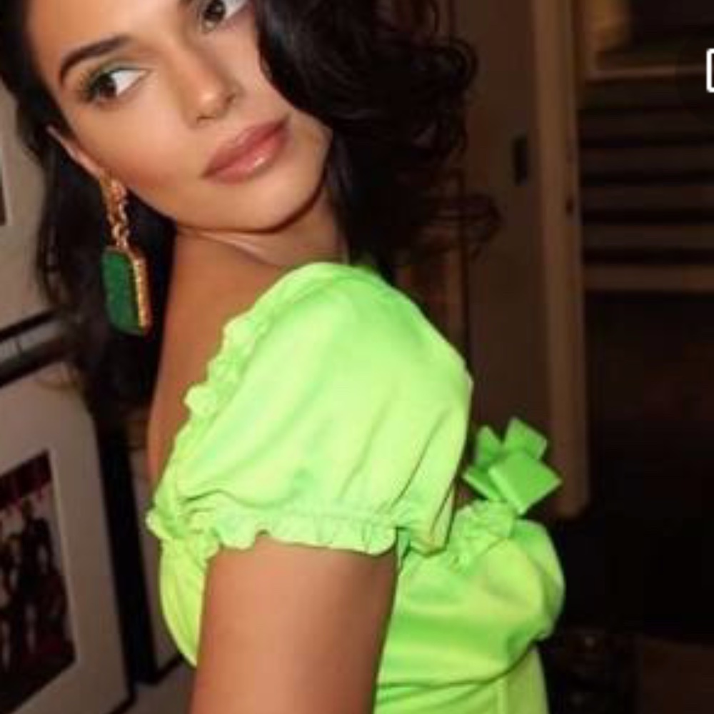 I AM GIA NAOMI TOP  GREEN NWT